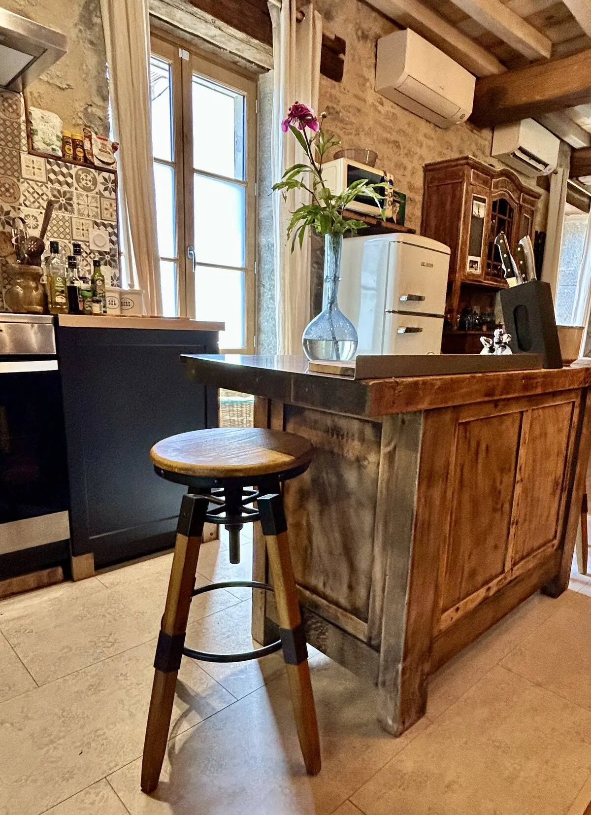Counter with bar stools